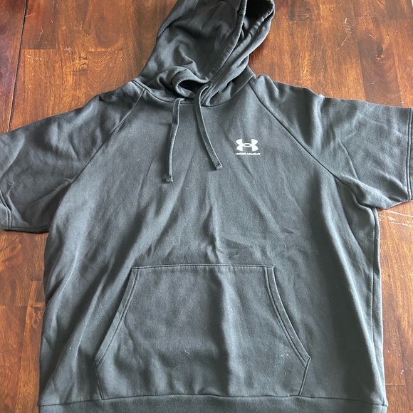 Under Armour Charcoal Short Sleeve Hoodie - Picture 1 of 2